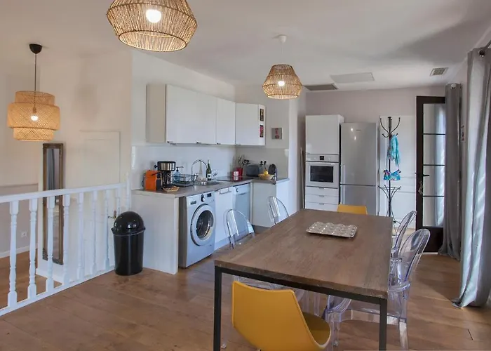 Holiday home Laniella Location